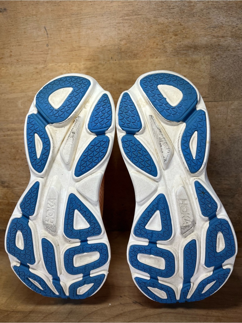Hoka One One Bondi 8 REFLECTIVE Mens Size 9 Running Shoes Sneakers Orange Blue - Picture 8 of 12